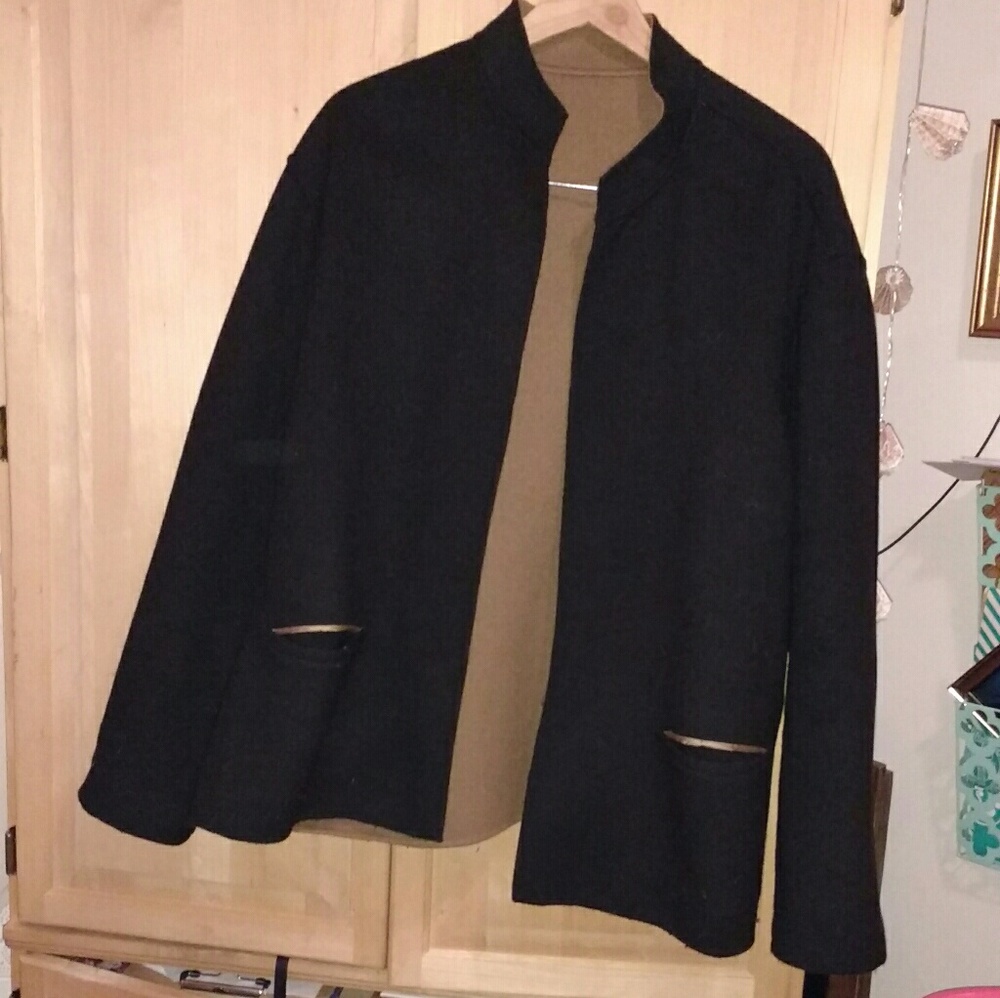 Reversible wool jacket